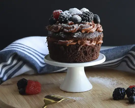 Food image BERRIES-CHOCOLATE-CAKE (1).webp